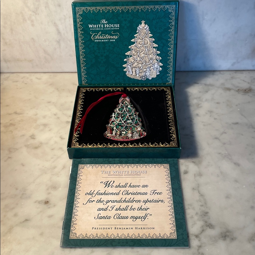 2008 Christmas Ornament The White House Victorian Tree Original Box & Brochure
